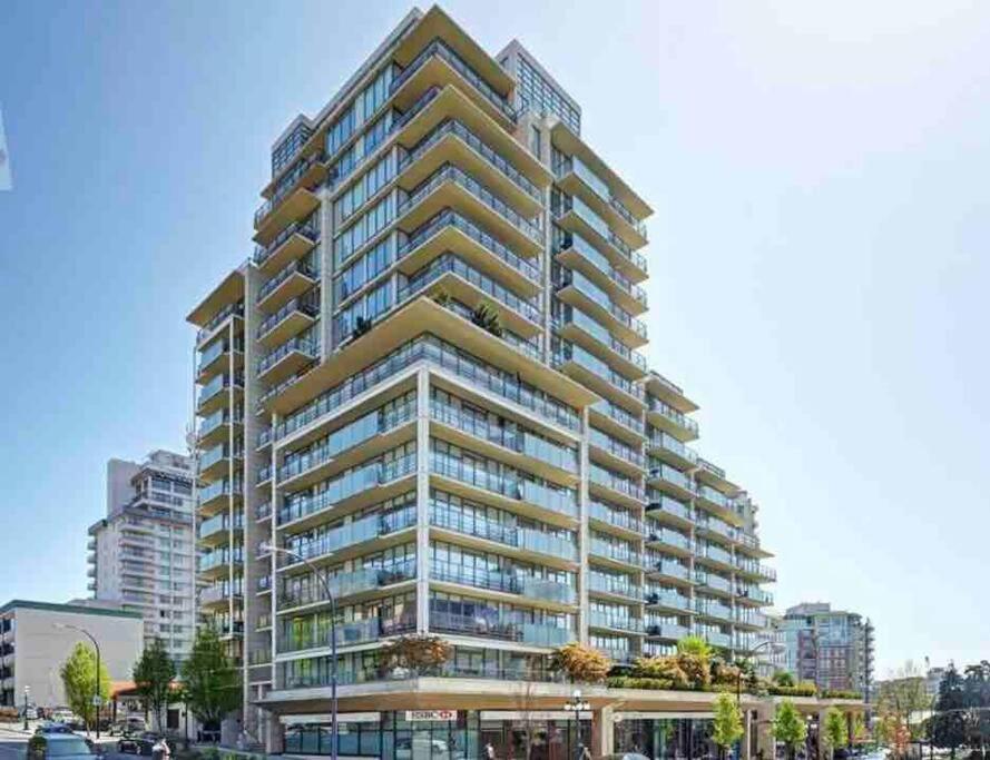Victoria'S Best Location 2 Bedroom Luxe Condo מראה חיצוני תמונה
